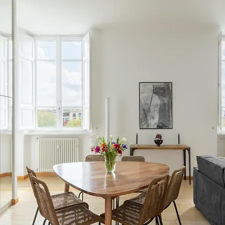 Apartment Iflat Contemporary Elegant Skyline In Rome