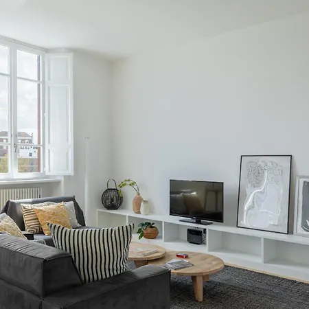 Apartment Iflat Contemporary Elegant Skyline In