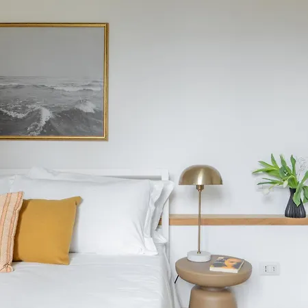 Iflat Contemporary Elegant Skyline In * Rome