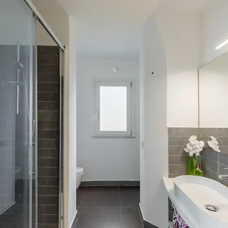 Iflat Contemporary Elegant Skyline In